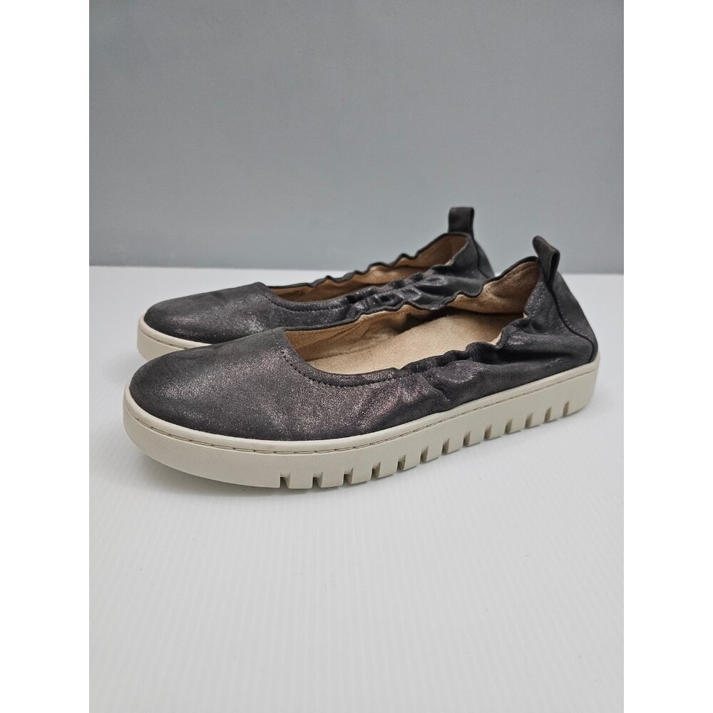 Vionic Uptown Ballet Flat Sneaker Womens 8.5 Metallic Silver Leather Slip On